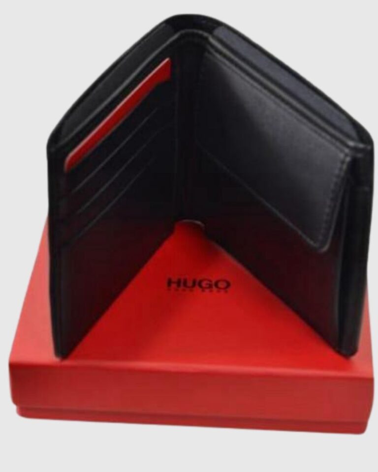 NEW HUGO BOSS SUBWAY 4CC MENS BIFOLD BLACK LEATHER WALLET WITH COINS POCKET